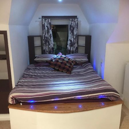 Top Floor In Beautiful Home Weymouth Esterno foto