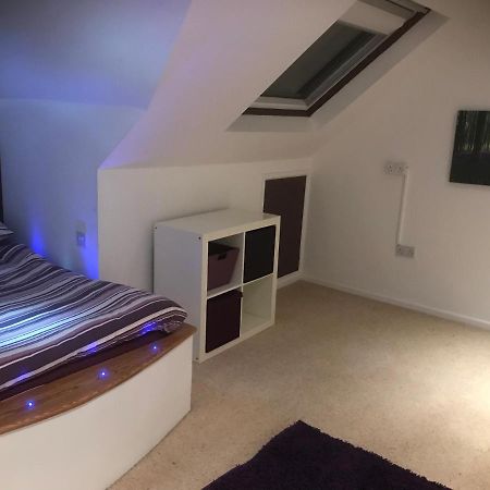 Top Floor In Beautiful Home Weymouth Esterno foto
